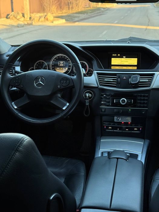 Mersedes 212 exclusive black edition