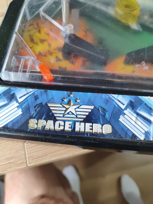Gra space hero retro