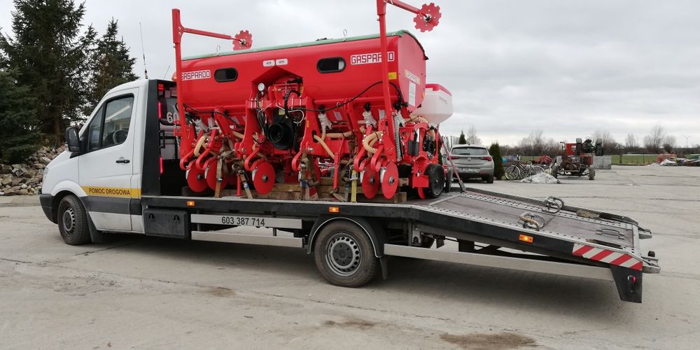 Przewóz Pojazdów Maszyn Autolaweta Laweta Pomoc Drogowa Polska UE