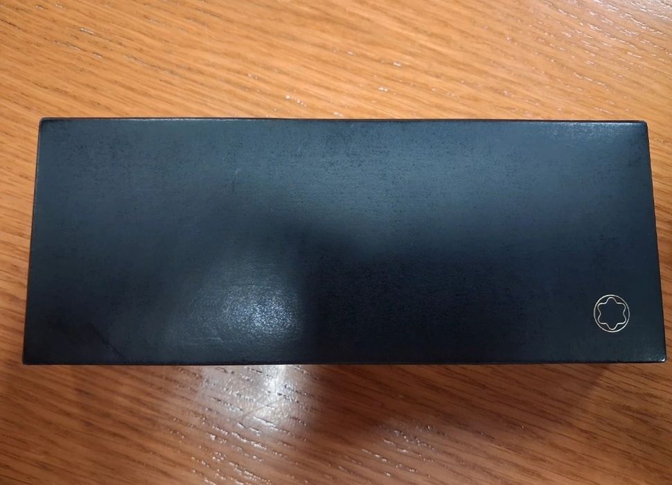 Caneta esferografica  Montblanc Boheme  com pedra preta Ónix