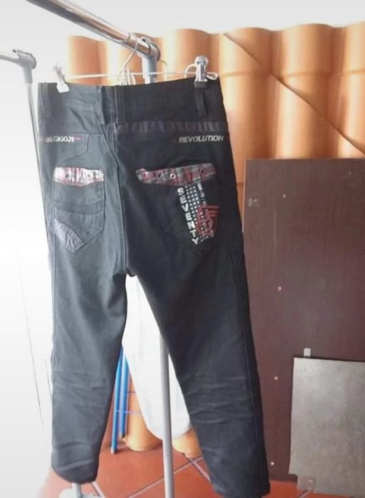 Calças de homem sarjada