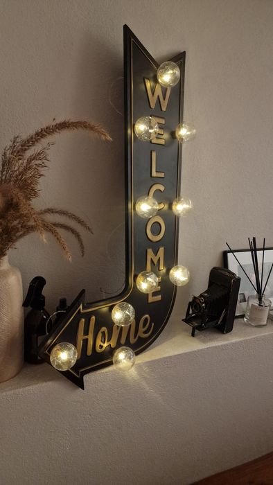 Seta sinal decorativo Welcome Home iluminado