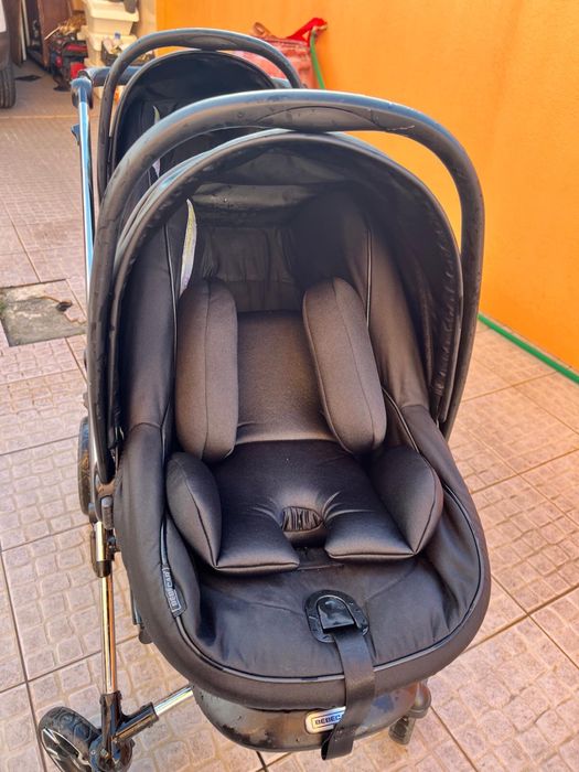 Carrinho da bebecar para gemeos em excelente estado