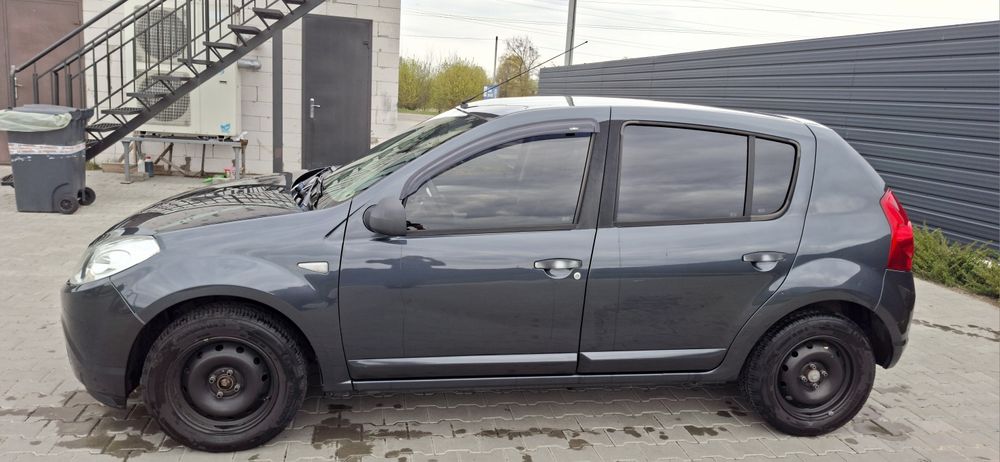 Продам Дачія Сандеро/ Dacia Sandero 2009