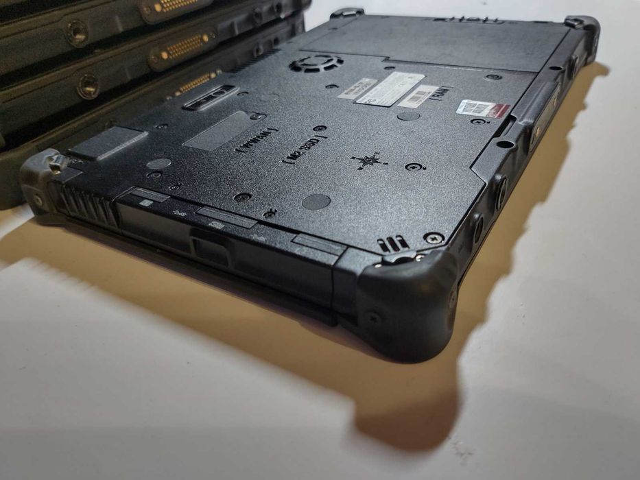Durabook R11 H6   i5-8250U 8/128GB - Як Новий.