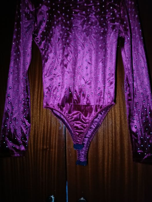 Body bordeaux M com brilhantes festa