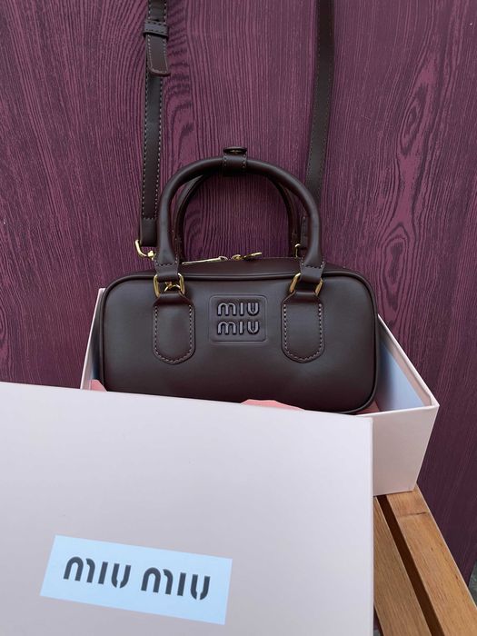 Mala Miu Miu Castenha Escura