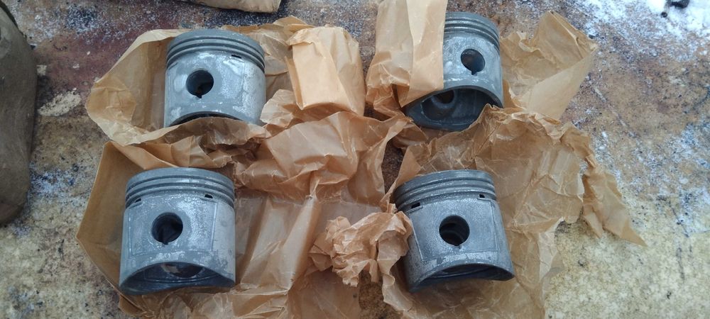 Комплект поршневої групи москвич