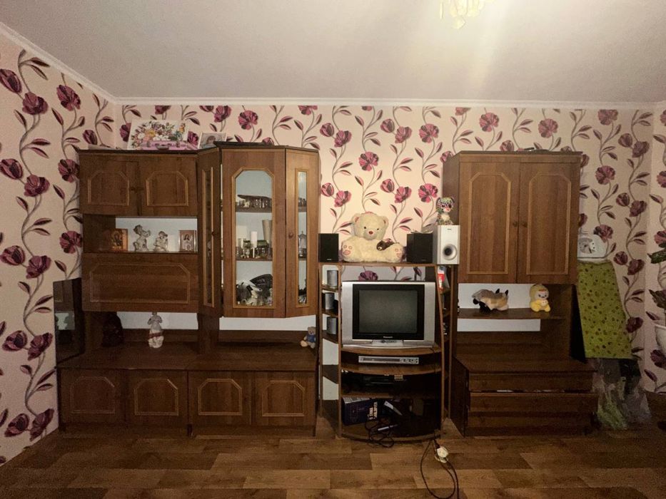 Продам стенку в зал