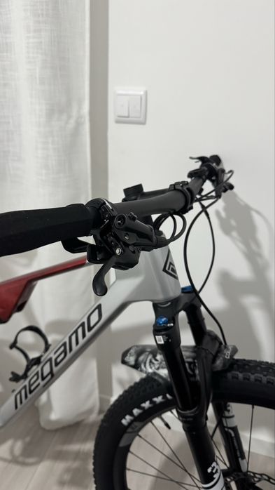 Megamo Track 2026 tam. L