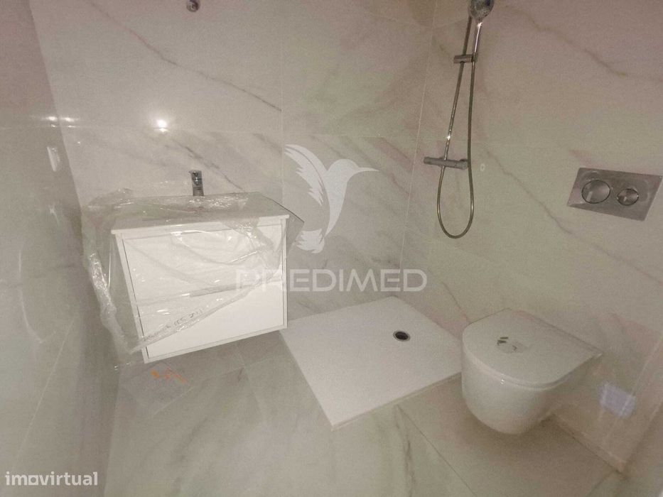 Apartamento T2 Totalmente Remodelado – Centro da Cidade