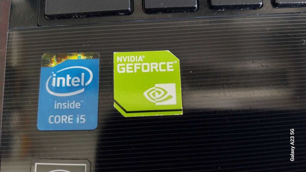 Portátil Toshiba i5