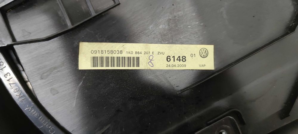 Volkswagen VW Golf VI Podłokietnik Tunel Środkowy