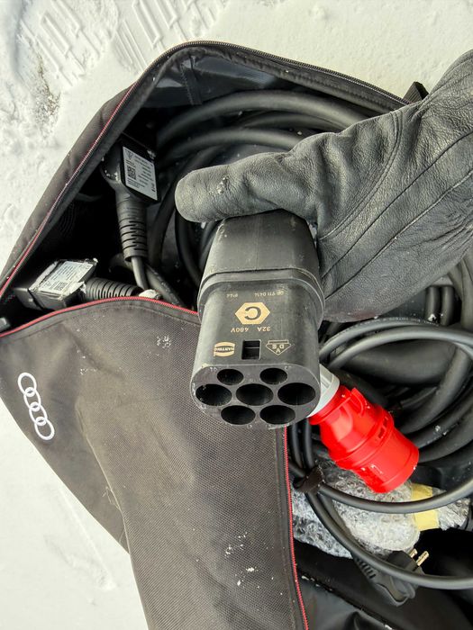 Зарядка Ауді Audi E-tron Etron 11 kwh нова три фази