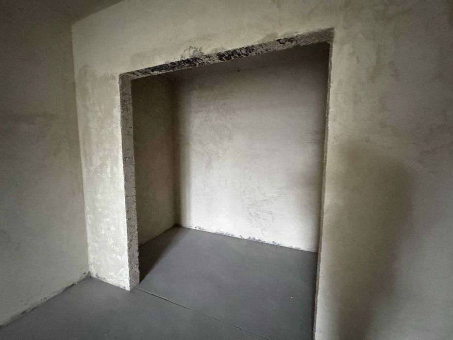 Продаж велика однокімнатна квартира + кухня-вітальня. Франківський р-н