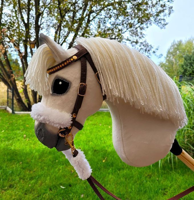 Konik Hobby Horse A4 ręcznie szyty z minky, zestaw z ogłowiem #144