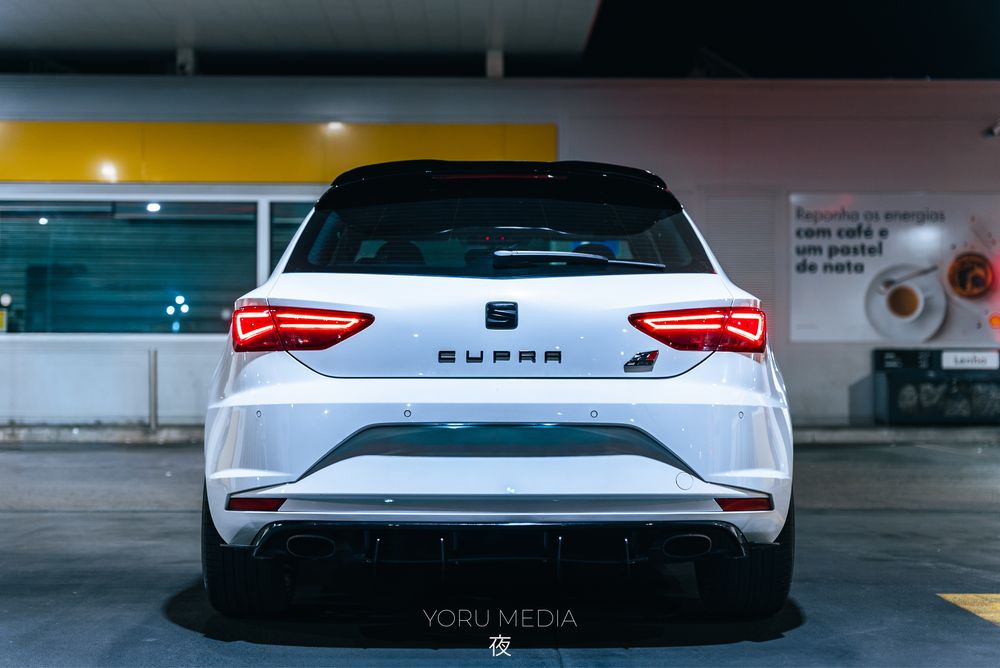 Cupra Leon 290 2.0 TSI DSG — photo 4