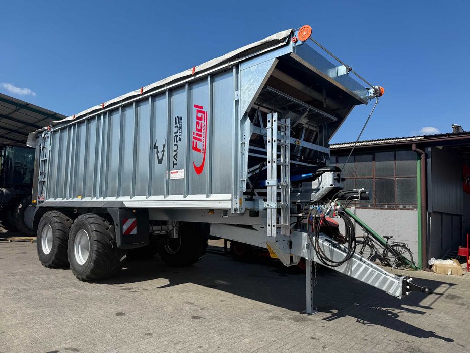 Przyczepa rolnicza Fliegl ASW 281 40m3