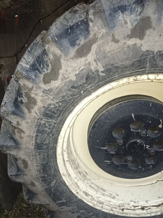 Sprzedam opony 18.4 34