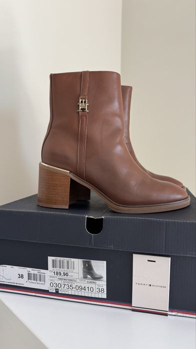 Botins em pele Tommy, muito bons!!