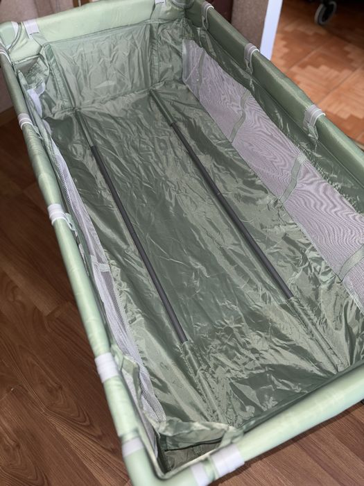 Дитяче ліжечко Carrello Piccolo Plus.