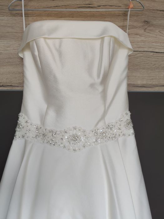 Klasyczna suknia ślubna z kieszeniami S/M