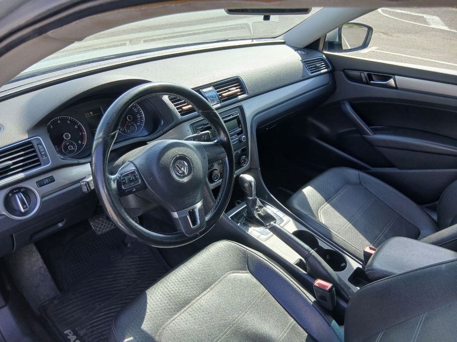 Прокат авто Volkswagen Passat 2014 рік.  Оренда авто Рівне.