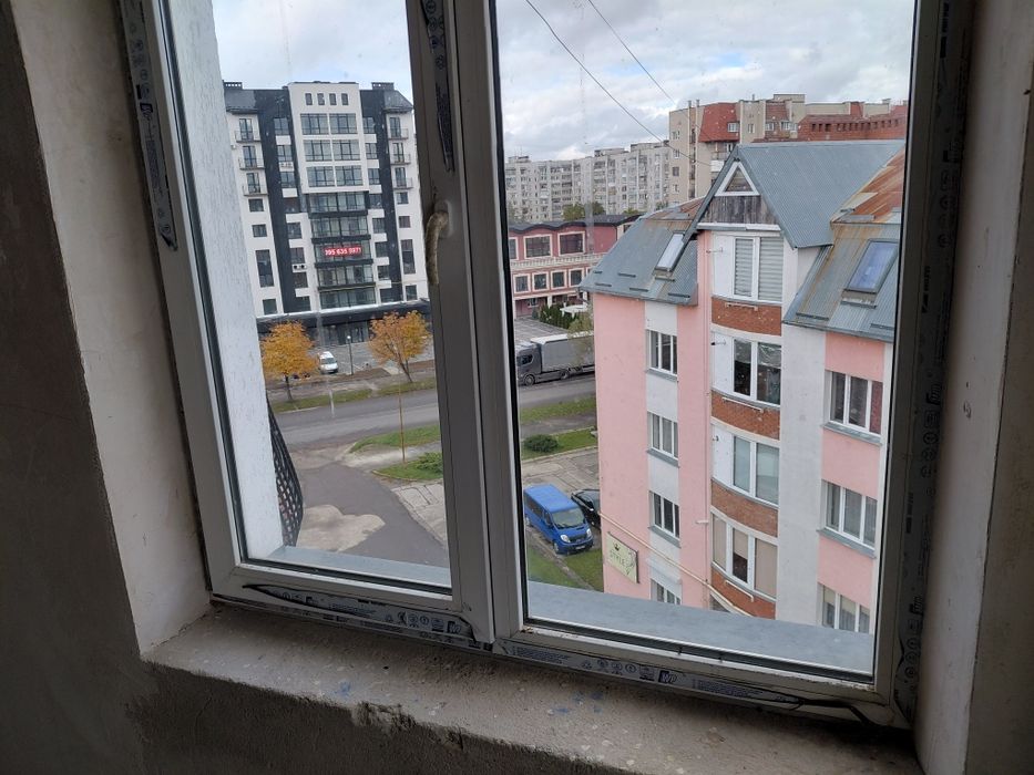 Долина, 2 к.кв  в.,Обліски 117, 4 /5 64,3м²