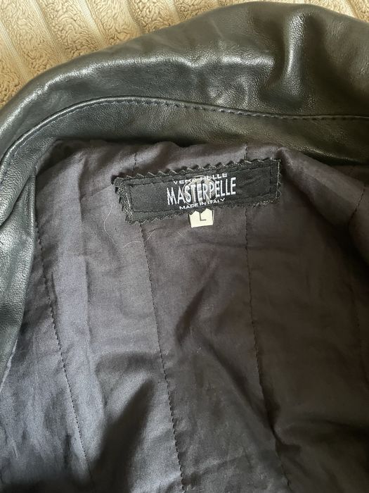 Чоловіча шкіряна куртка