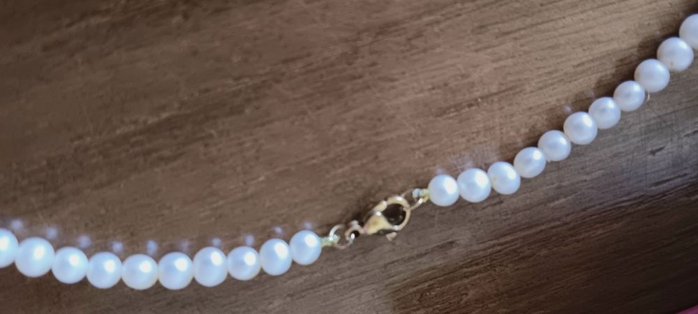 Conjunto  colar e brincos   em perolas de água doce (noivas )