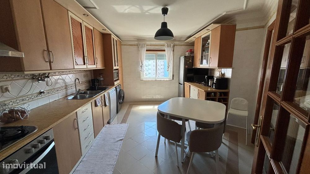Apartamento, Corroios