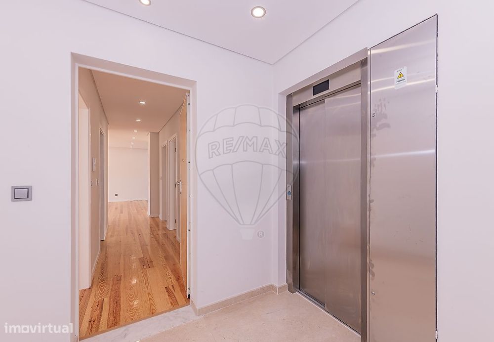 Apartamento T4 para venda