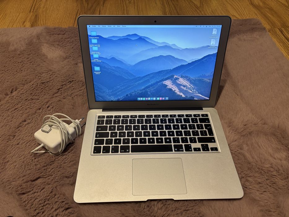 Macbook air 2017 stan bardzo dobry