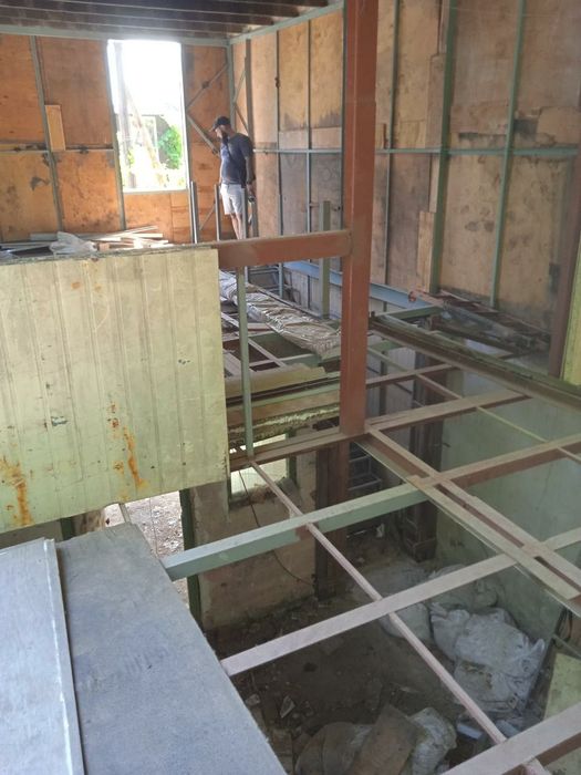 Продам Дачу ,бокс на лодочном причале