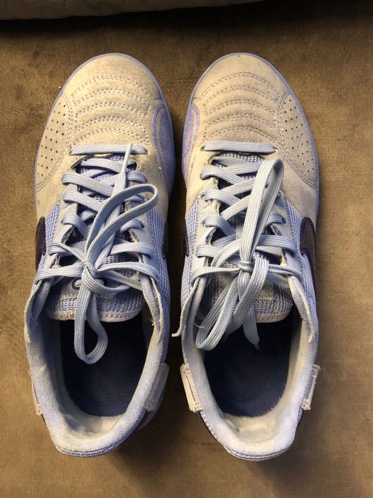 Halówki Nike GAT do pilki nożnej rozm. 36