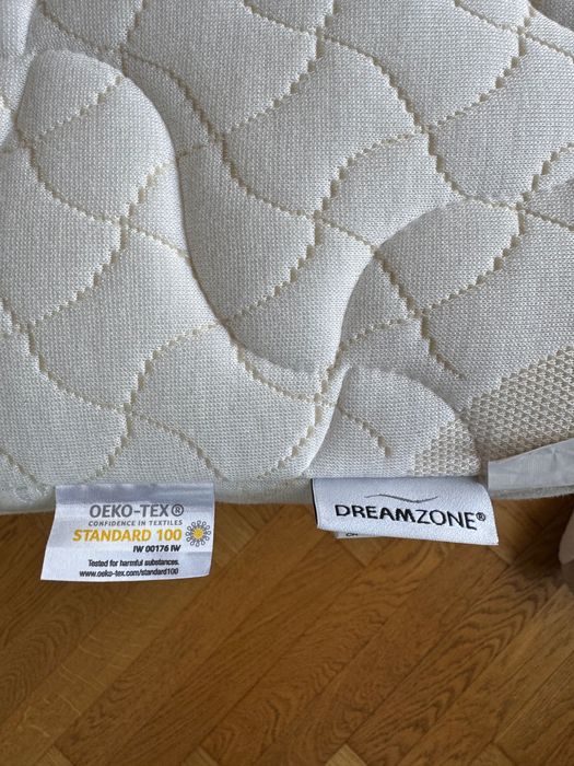 Дитяче ліжко-будиночок 200×90 см (з матрацом і світильником)