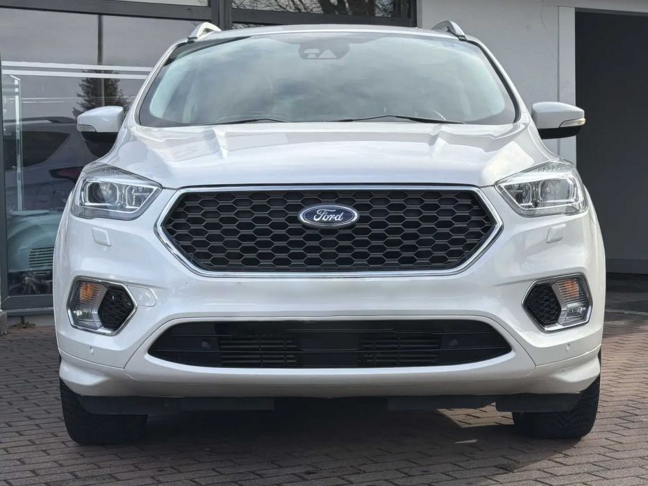 Ford Kuga      2018