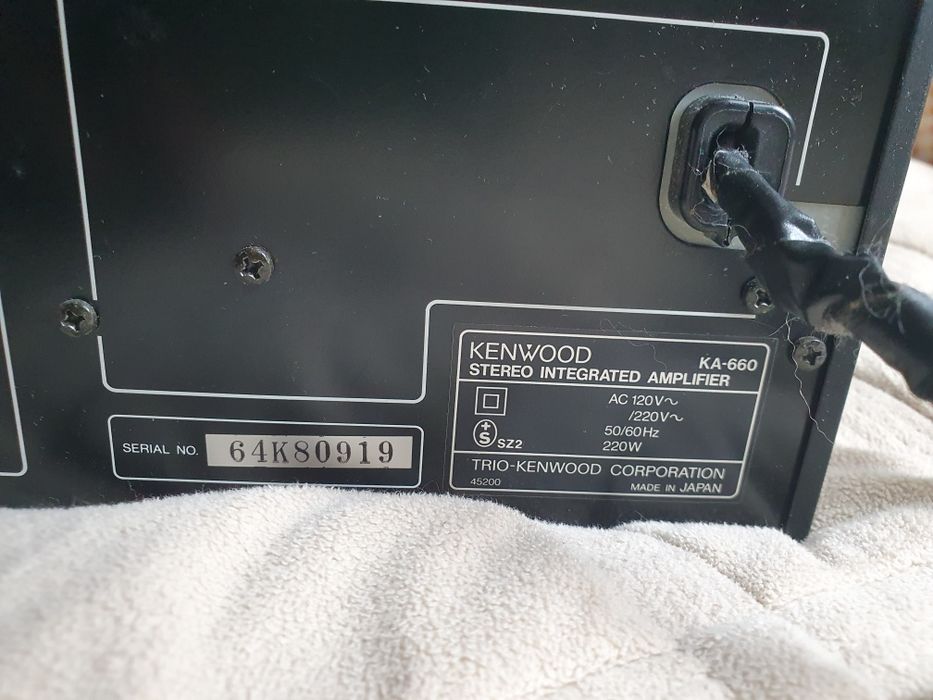 Усилитель Kenwood KA-660, 4-16 Ом  .100 Ватт