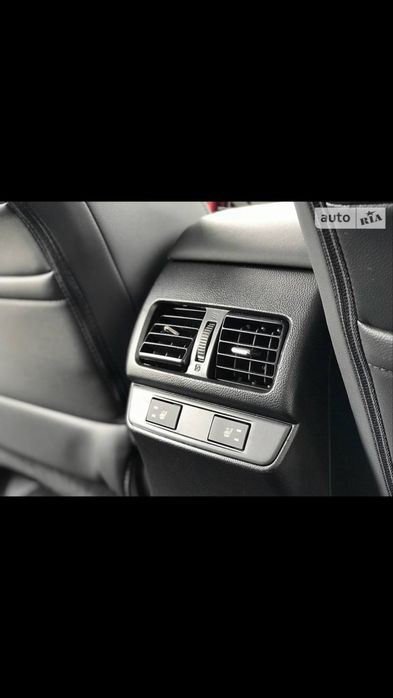Subaru legasi 2015