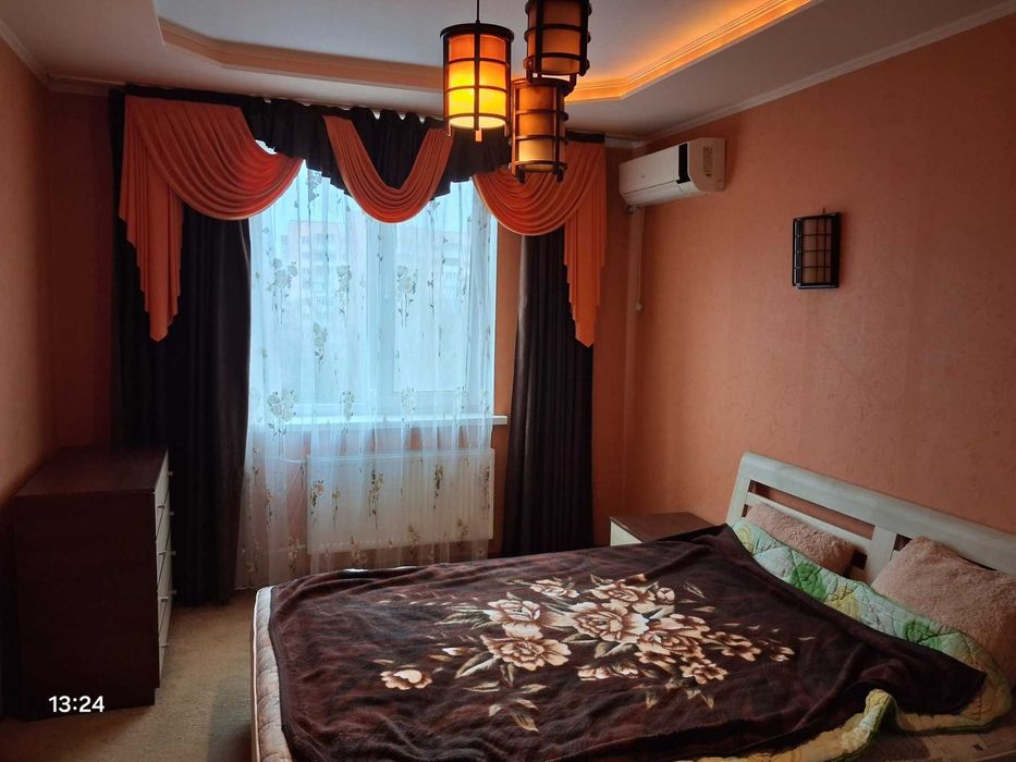 .Продаж гарної 3-х кімнатної квартири у р-ні ПЗР.