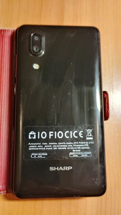 Смартфон-компакт Sharp aquos c10