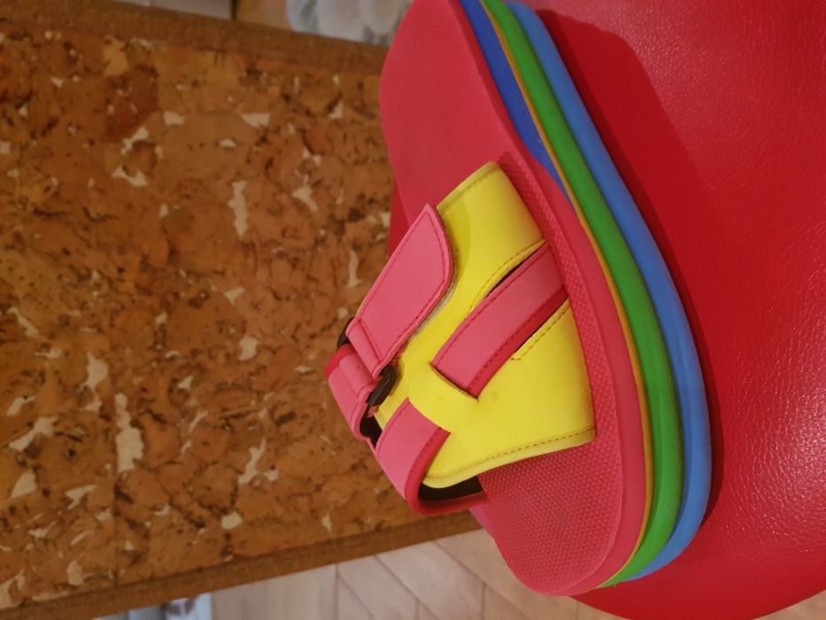 сланці на танкетці ,супер зручні і круті38р(39) Іспанія