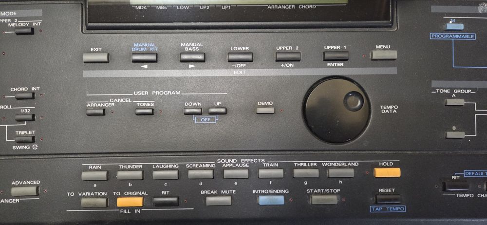 Roland E 70 Intelligent synthesizer