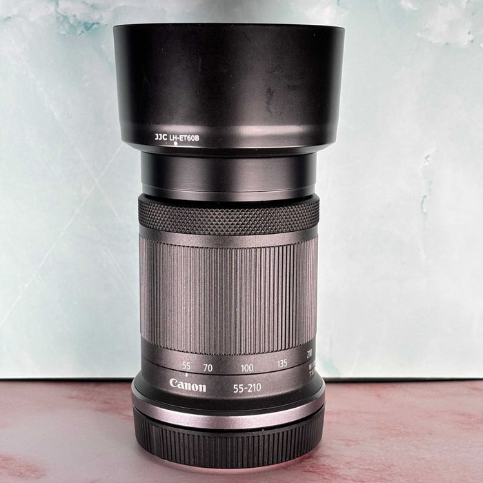 Objetiva Canon RF-S 55-210mm f/5-7.1 IS STM - Como Nova