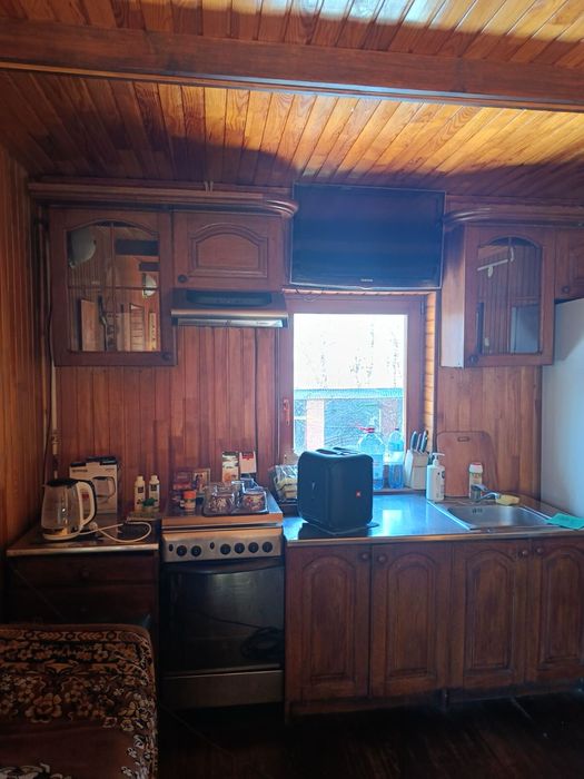 Продам гостьовий комплекс з сауною, басейном с.Войнівка