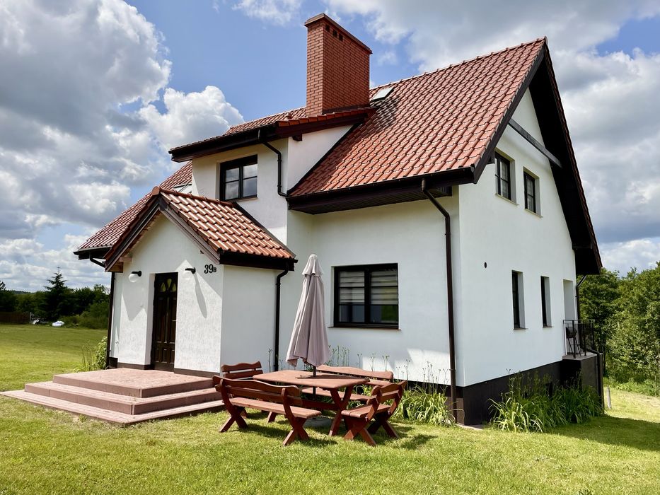 Dom nad jeziorem  Narie z prywatną plażą, Mazury, noclegi