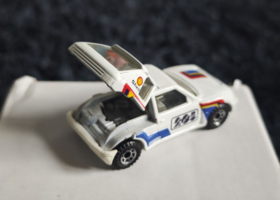 Miniaturas Matchbox -  Ford Escort, Peugeot 205 T16, Renault F1
