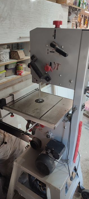 Стрічкова пила Metabo BAS 318