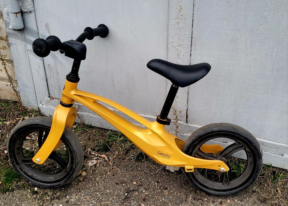 Беговел Біговел LIONELO