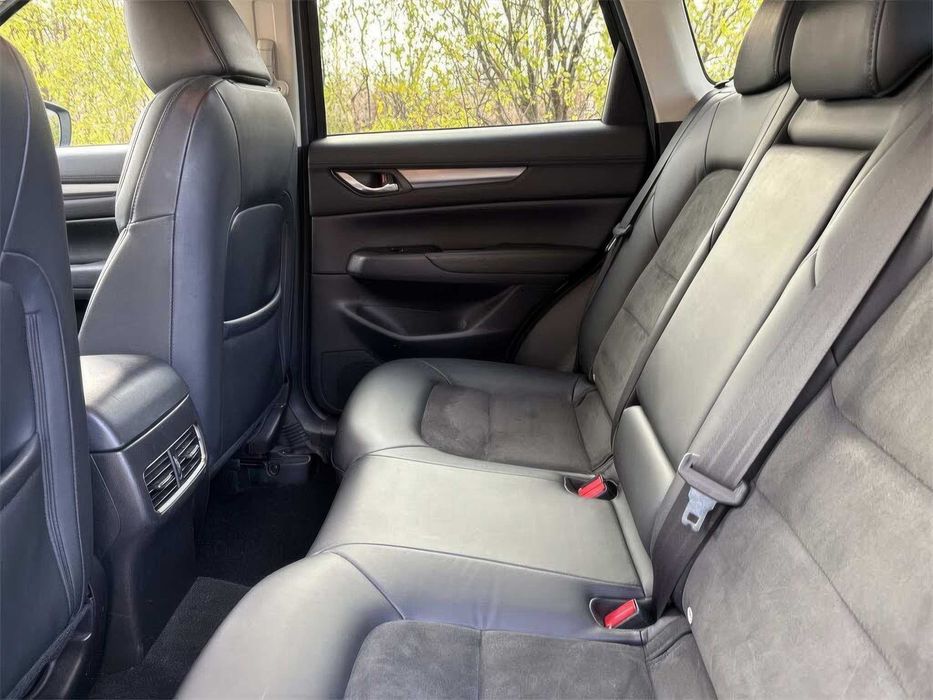 Mazda CX-5 Touring      2018